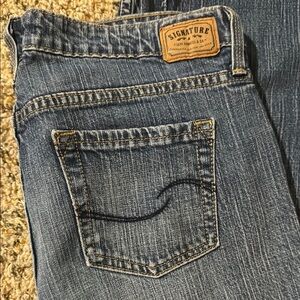 Signature Blue Jeans with Classic Medium Wash